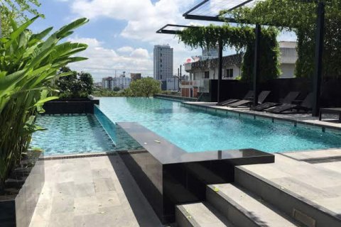 Condominio de 2 dormitorios en Ratchathewi, Bangkok, Tailandia № 79542 - foto 5