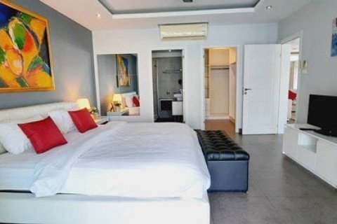 Condominio de 2 dormitorios en Pattaya, Tailandia № 104434 - foto 13