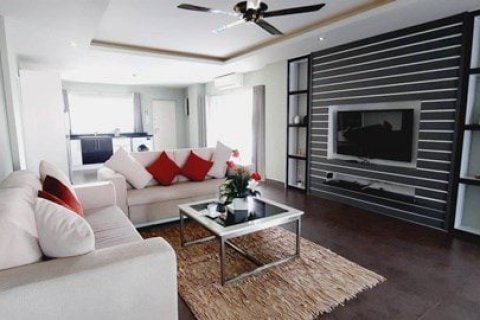 Condominio de 2 dormitorios en Pattaya, Tailandia № 104434 - foto 8