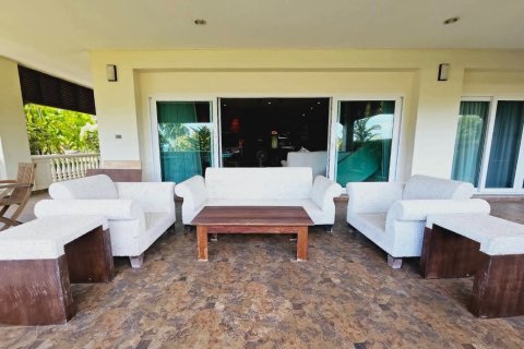 Condominio de 2 dormitorios en Pattaya, Tailandia № 104436 - foto 14