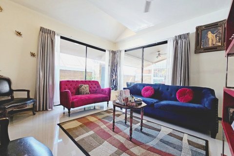 Casa de 2 dormitorios en Bang Lamung, Tailandia № 104437 - foto 20