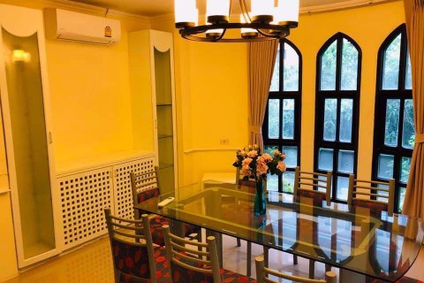 Casa de 4 dormitorios en Watthana, Bangkok, Tailandia № 76614 - foto 4