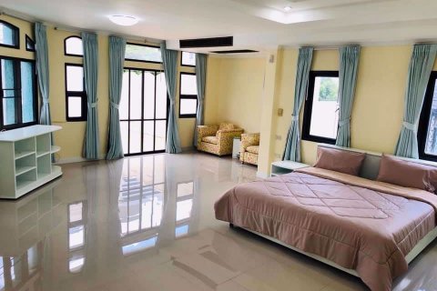 Casa de 4 dormitorios en Watthana, Bangkok, Tailandia № 76614 - foto 8