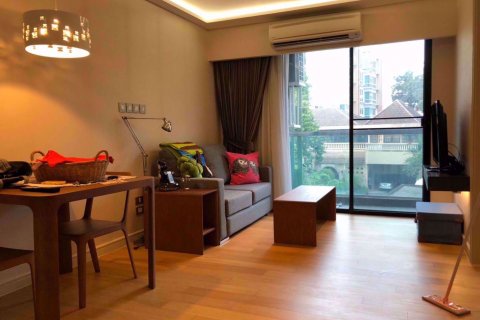 Condo in Khlong Toei, Bangkok, Thailand, 1 bedroom  № 76616