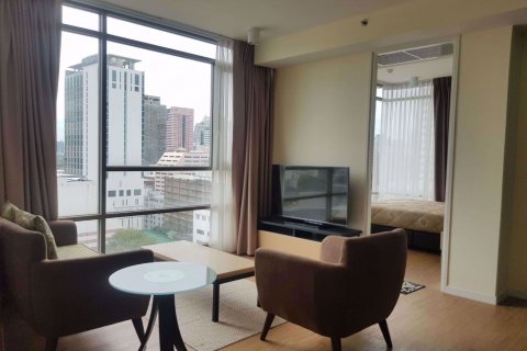 Condominio de 2 dormitorios en Bang Rak, Bangkok, Tailandia № 76615 - foto 4