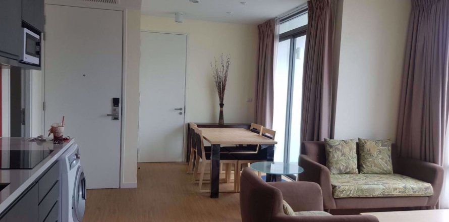 Condominio de 2 dormitorios en Bang Rak, Bangkok, Tailandia № 76615