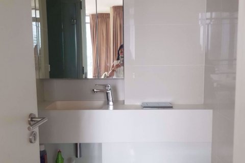Condominio de 2 dormitorios en Bang Rak, Bangkok, Tailandia № 76615 - foto 12