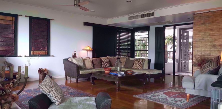 Condominio de 3 dormitorios en Yan Nawa, Bangkok, Tailandia № 76611