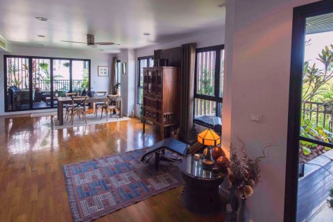 Condominio de 3 dormitorios en Yan Nawa, Bangkok, Tailandia № 76611 - foto 4