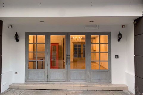 Casa de 2 dormitorios en Wang Thonglang, Bangkok, Tailandia № 76610 - foto 17