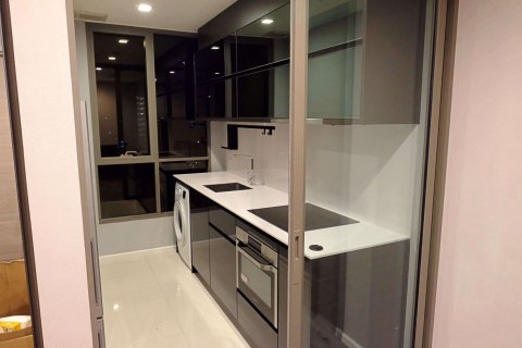 Condominio de 2 dormitorios en Sathon, Bangkok, Tailandia № 76430 - foto 2