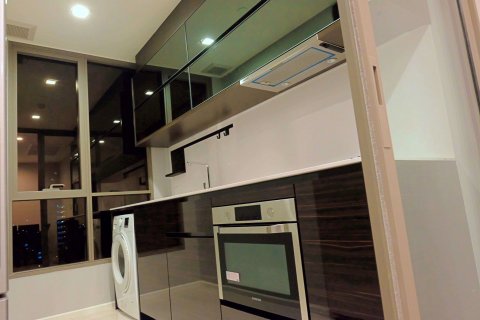 Condominio de 2 dormitorios en Sathon, Bangkok, Tailandia № 76430 - foto 3