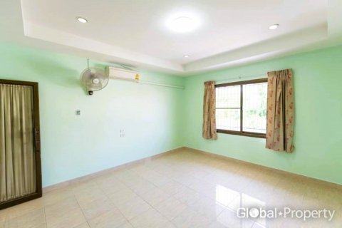 Haus in Pattaya, Thailand 8 Schlafzimmer № 81921 - Foto 6