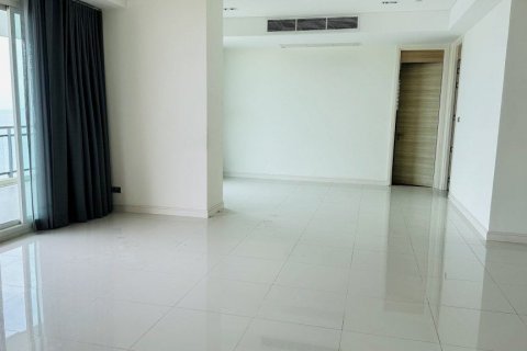 Condominio de 3 dormitorios en Pattaya, Tailandia № 100639 - foto 9