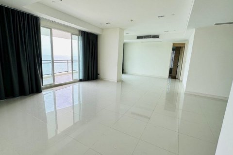 Condominio de 3 dormitorios en Pattaya, Tailandia № 100639 - foto 11