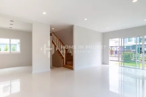 Casa de 3 dormitorios en Phuket, Tailandia № 131515 - foto 3