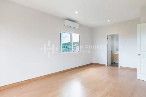Casa de 3 dormitorios en Phuket, Tailandia № 131515 - foto 15