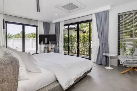 Casa de 4 dormitorios en Phuket, Tailandia № 131513 - foto 13