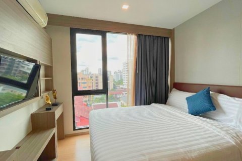 Eigentumswohnung in Bangkok, Thailand, 2 Schlafzimmer  № 143098 - Foto 11