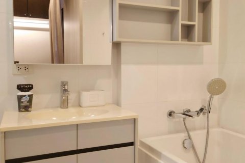 Condominio de 1 dormitorio en Bangkok, Tailandia № 143094 - foto 7