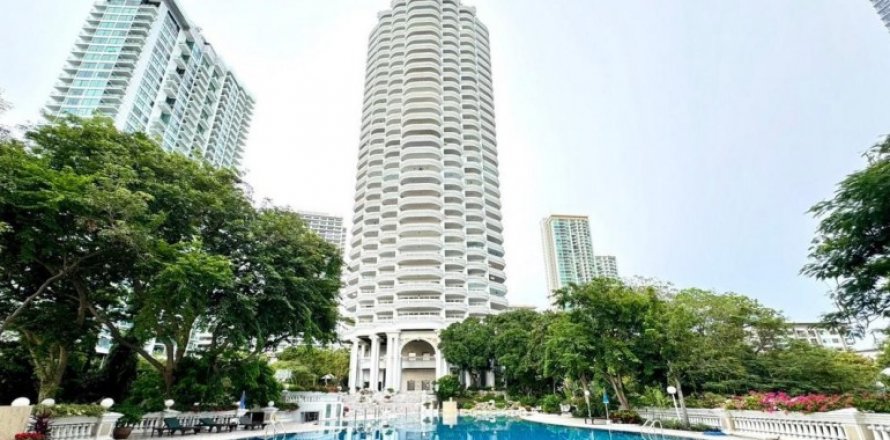 Condominio de 3 dormitorios en Pattaya, Tailandia № 100817