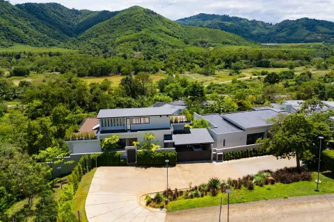 Chalet de 3 dormitorios en Phuket, Tailandia № 119064 - foto 27