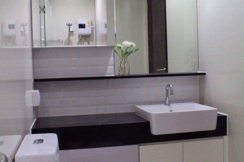 Sobre plano Vtara Sukhumvit 36 en Bangkok, Tailandia № 28864 - foto 6