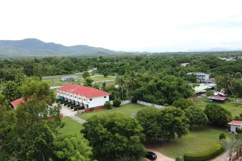 Casa de 8 dormitorios en Hua Hin, Tailandia № 125437 - foto 4