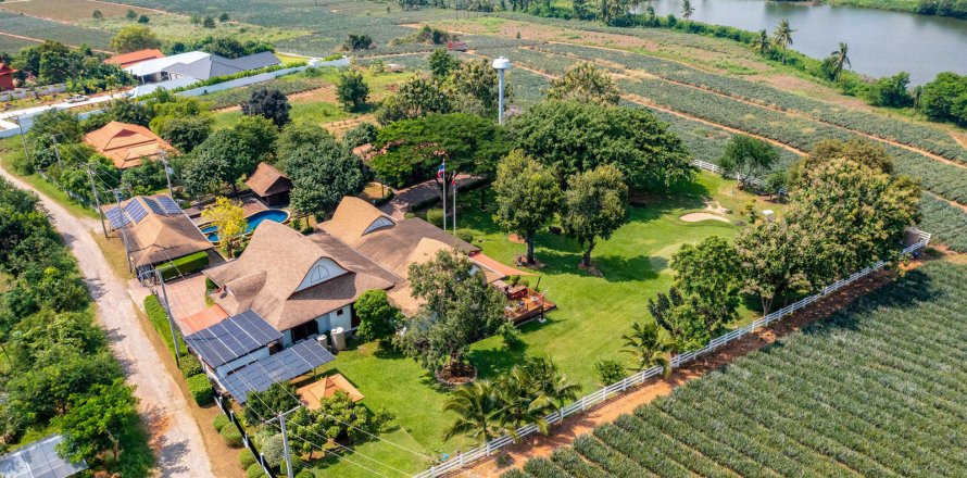 Casa de 5 dormitorios en Hua Hin, Tailandia № 125439