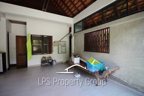 Casa de 5 dormitorios en Hua Hin, Tailandia № 125439 - foto 13