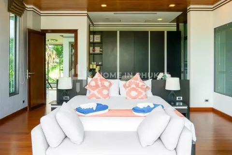 Casa de 4 dormitorios en Phuket, Tailandia № 131619 - foto 25
