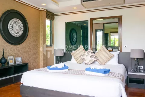 Casa de 4 dormitorios en Phuket, Tailandia № 131619 - foto 17