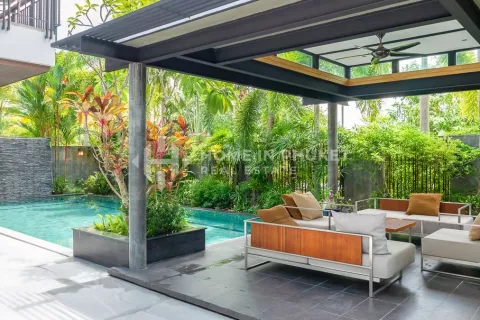 Casa de 4 dormitorios en Phuket, Tailandia № 131619 - foto 4