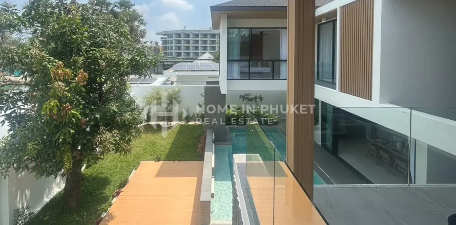 Casa de 3 dormitorios en Bang Tao, Tailandia № 131614