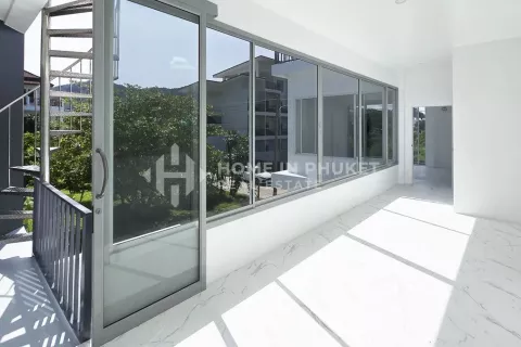 Casa de 3 dormitorios en Nai Harn Beach, Tailandia № 131617 - foto 9