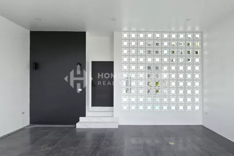Casa de 3 dormitorios en Nai Harn Beach, Tailandia № 131617 - foto 14
