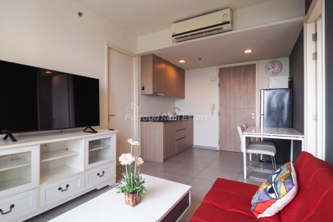 Condominio de 2 dormitorios en Bang Lamung, Tailandia № 123527 - foto 3