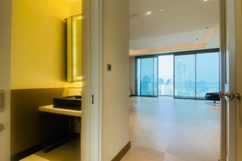 Condominio de 2 dormitorios en Khlong San, Bangkok, Tailandia № 123838 - foto 6