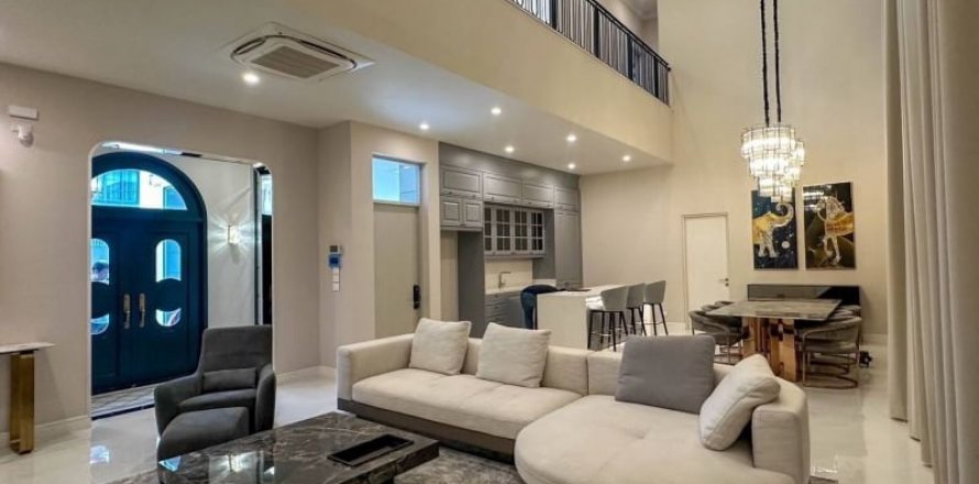 บ้านในบางกะปิ, กรุงเทพฯ, ประเทศไทย 4 ห้องนอน № 123839