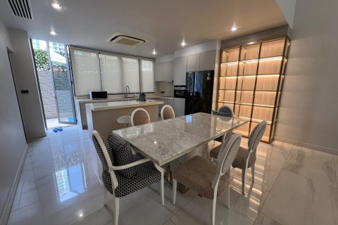 คอนโดมิเนียมในวัฒนา, กรุงเทพฯ, ประเทศไทย, 4 ห้องนอน № 123844 - รูปถ่าย 4