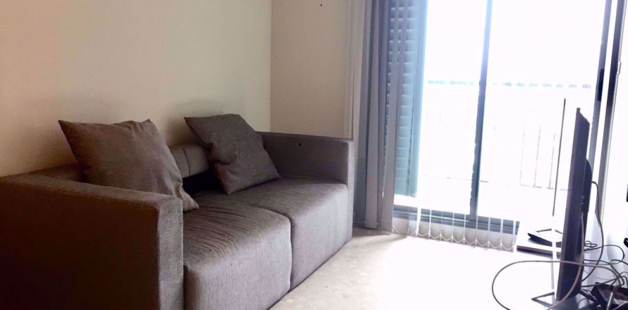 Condominio de 1 dormitorio en Khlong Toei, Bangkok, Tailandia № 76251