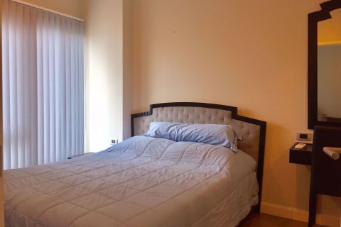 Condominio de 1 dormitorio en Khlong Toei, Bangkok, Tailandia № 76251 - foto 4
