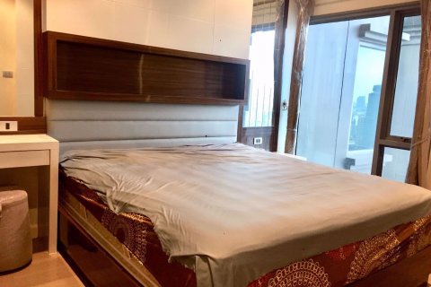 Condominio de 1 dormitorio en Khlong Toei, Bangkok, Tailandia № 76247 - foto 8