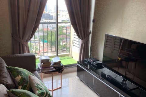 Condominio de 1 dormitorio en Khlong Toei, Bangkok, Tailandia № 76250 - foto 2