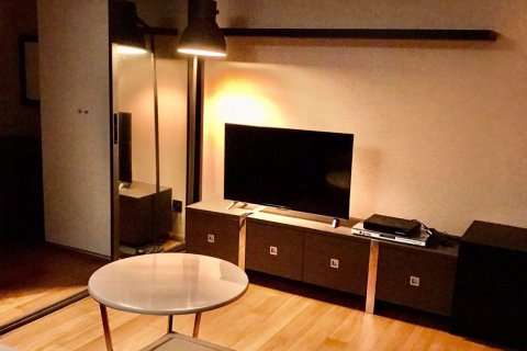 Condominio de 1 dormitorio en Pathum Wan, Bangkok, Tailandia № 76253 - foto 3