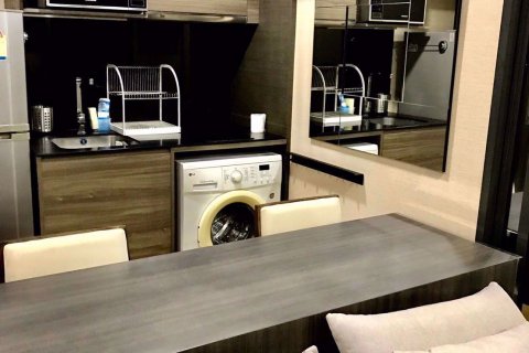 Condominio de 1 dormitorio en Pathum Wan, Bangkok, Tailandia № 76253 - foto 5