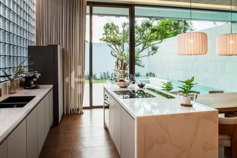 Casa de 3 dormitorios en Bang Tao, Tailandia № 131149 - foto 9