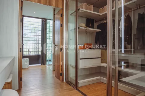 Casa de 3 dormitorios en Bang Tao, Tailandia № 131149 - foto 14