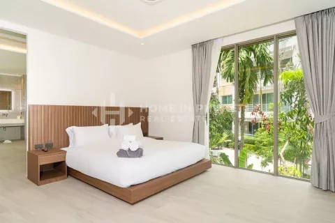 Casa de 3 dormitorios en Kamala, Tailandia № 131603 - foto 6