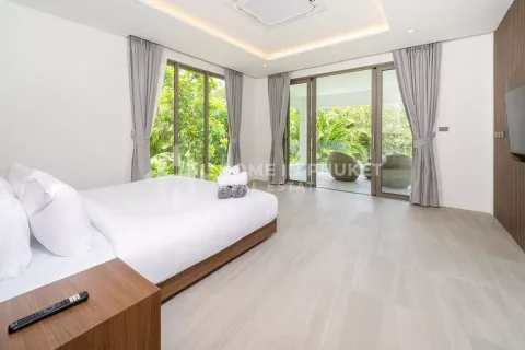 Casa de 3 dormitorios en Kamala, Tailandia № 131603 - foto 7